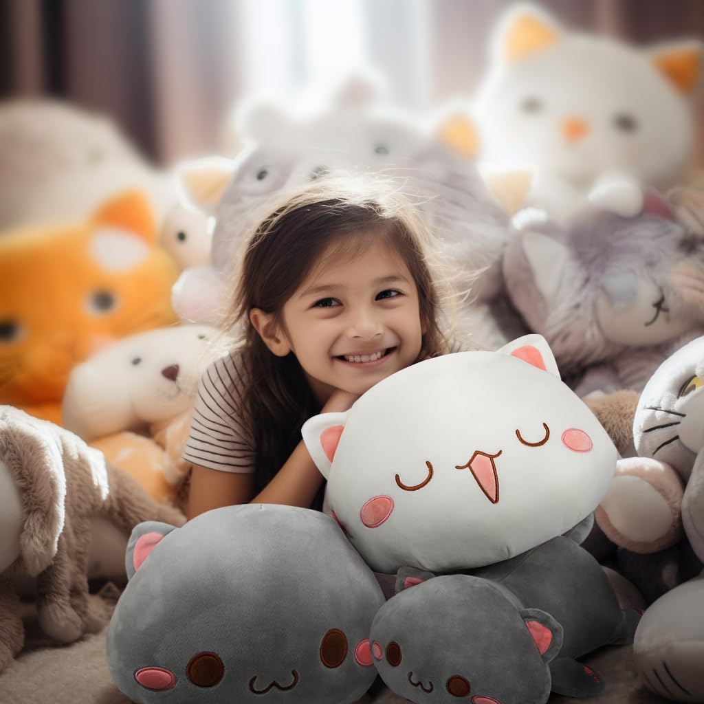 AFAN Rounded-Eyed Cat Plush Pillow