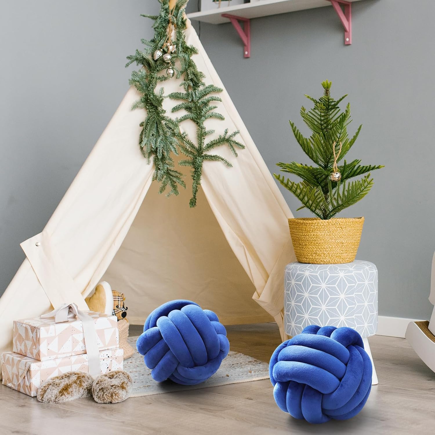 Namalu Knot Ball Pillows